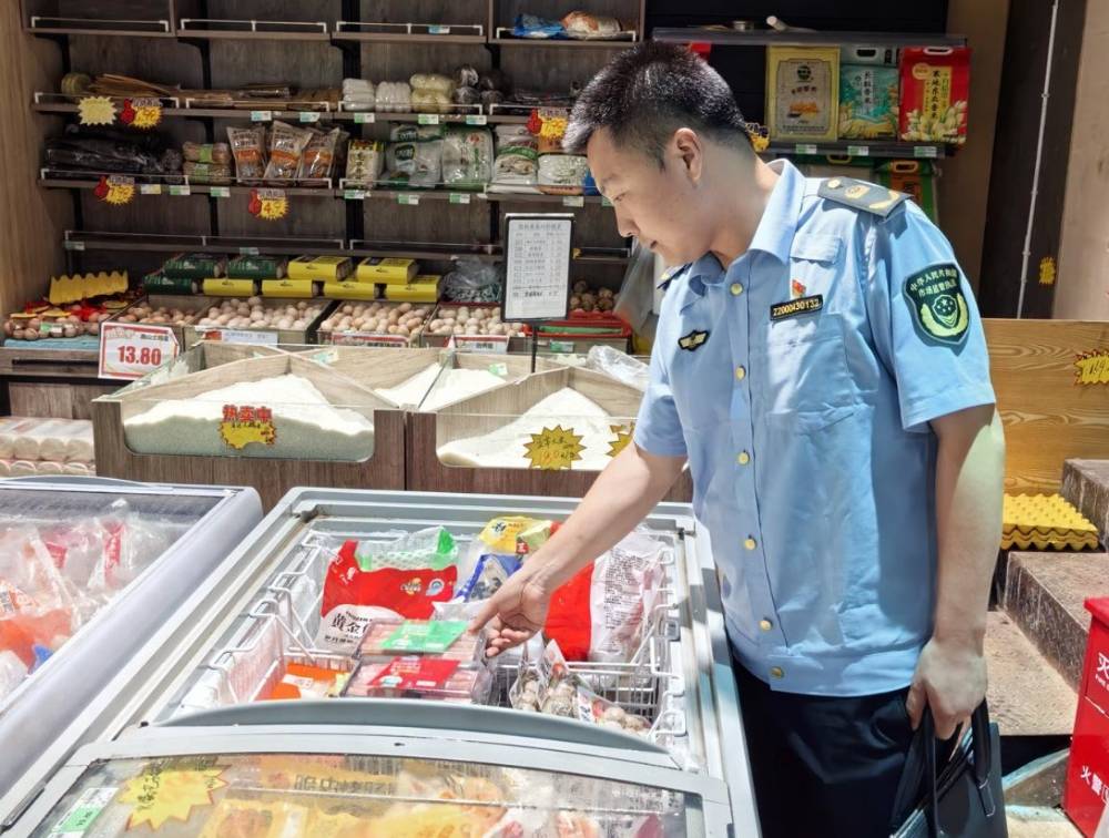 大渡口区市场监管局开展冷冻食品专项检查